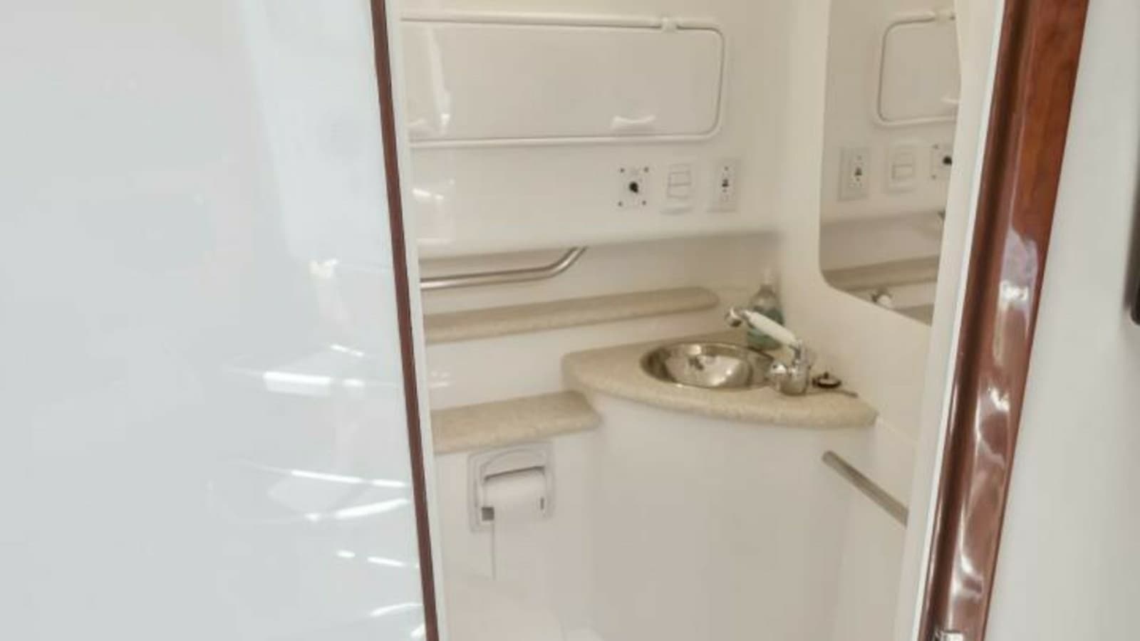 2008 Fountain 38 Sportfishing Cruiser - "SWIFT SERENITY": Compact Bathroom with Vanity