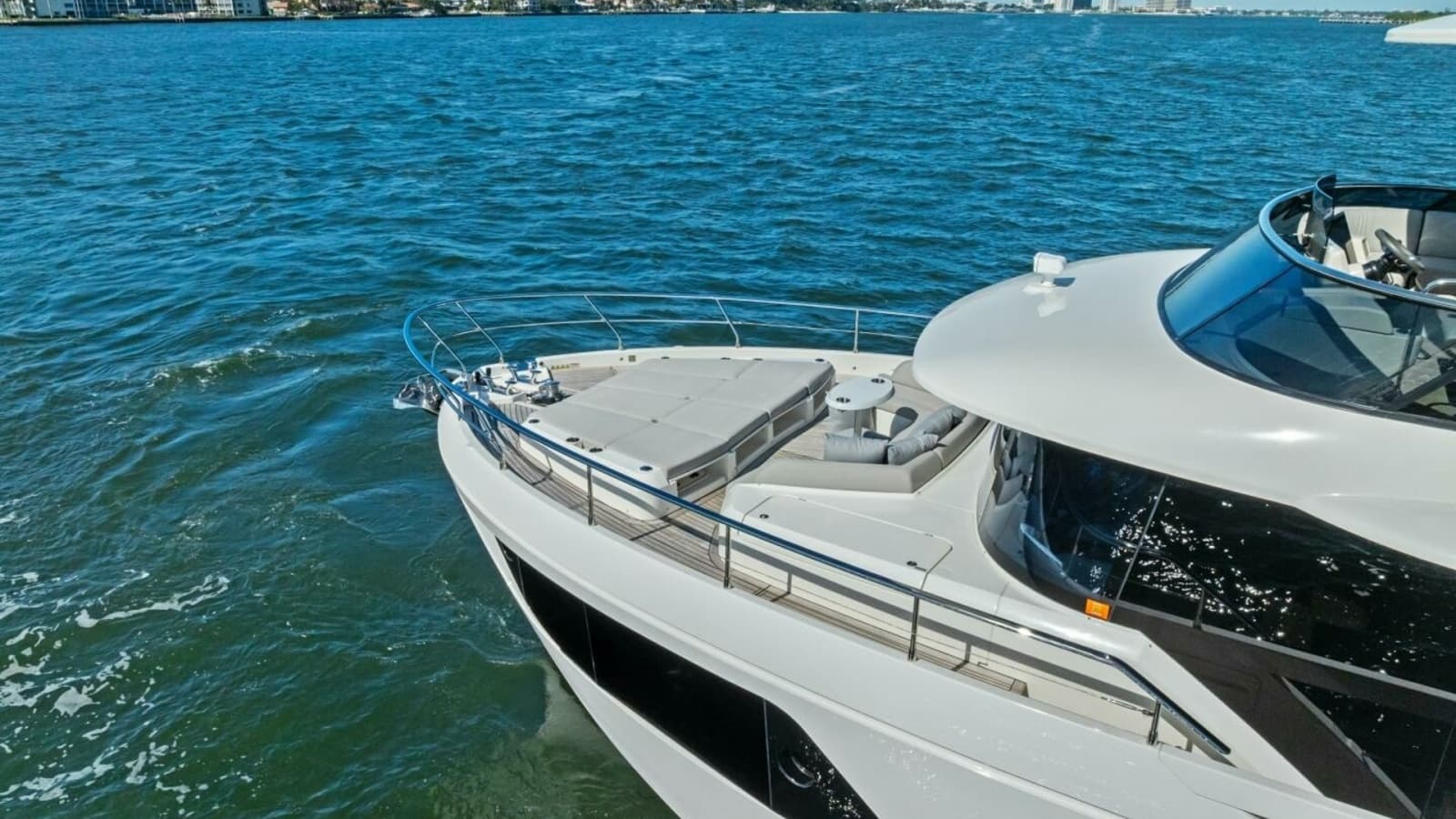 2025 Absolute 75 Navetta