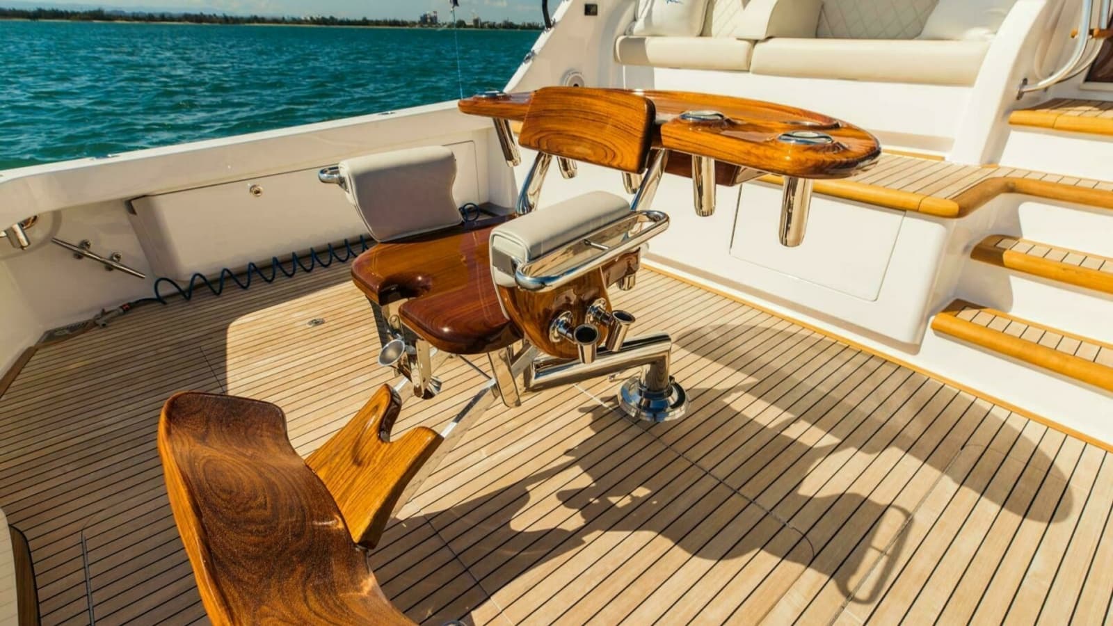 2020 Viking 72 Enclosed Bridge