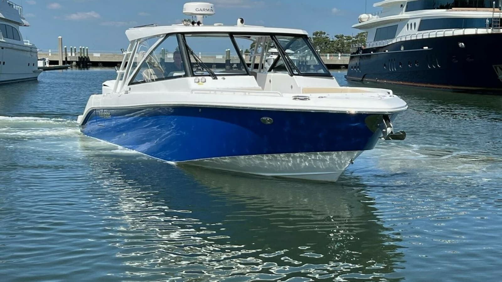 2019 Everglades 340 Dual Console "Solamare"-