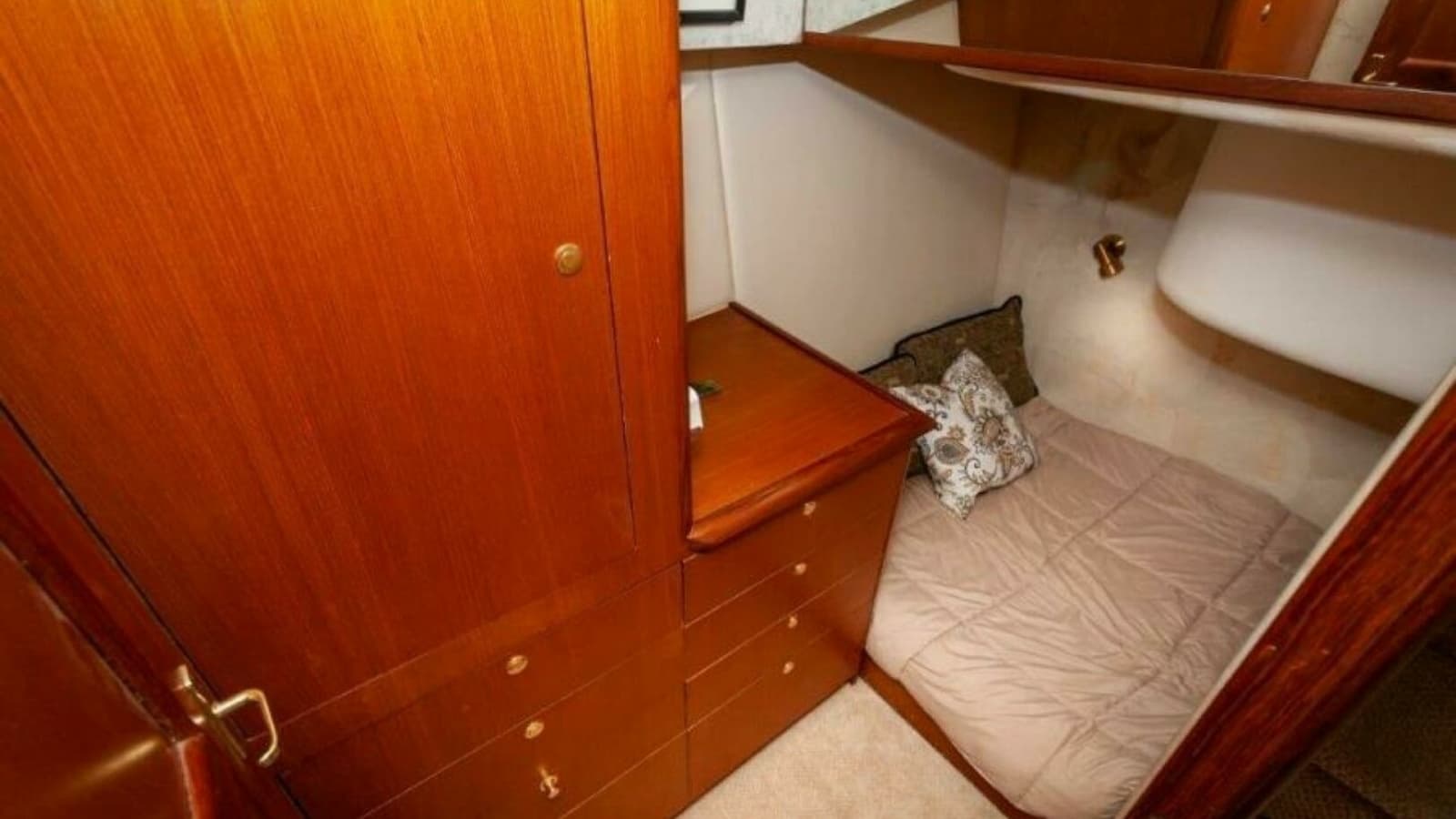 1998 Ocean Yachts 48 Super Sport Guest SR 2