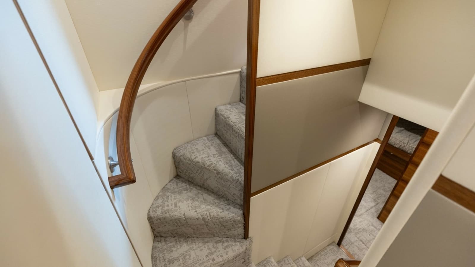 2023 Viking 72 Convertible- TEAM SUPREME- Companionway