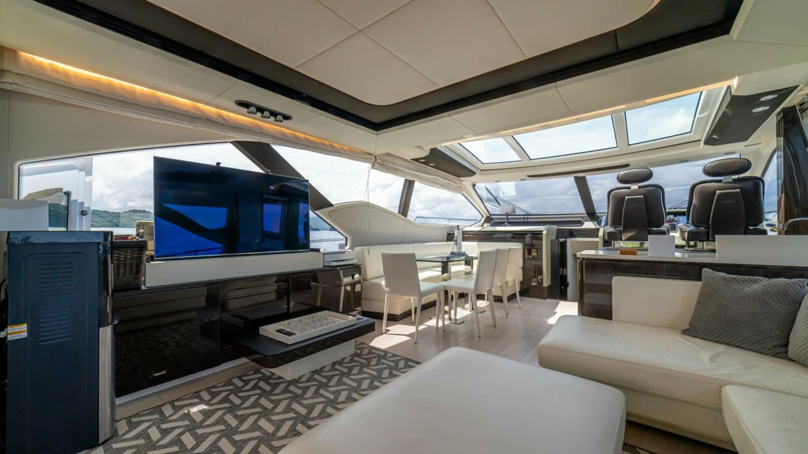 2017 Azimut 77 "Carpe Diem"
