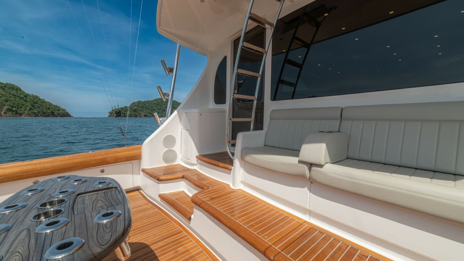 Spacious Aft Deck with Seating