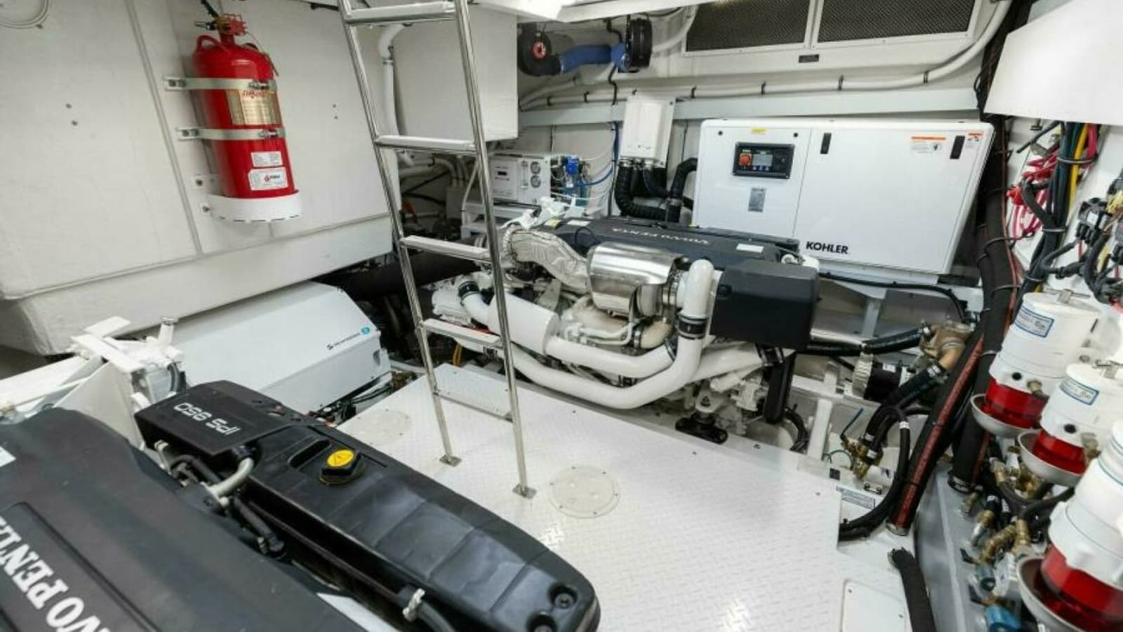 2023 Cruisers Yachts 60 Cantius Fly- Engine Room