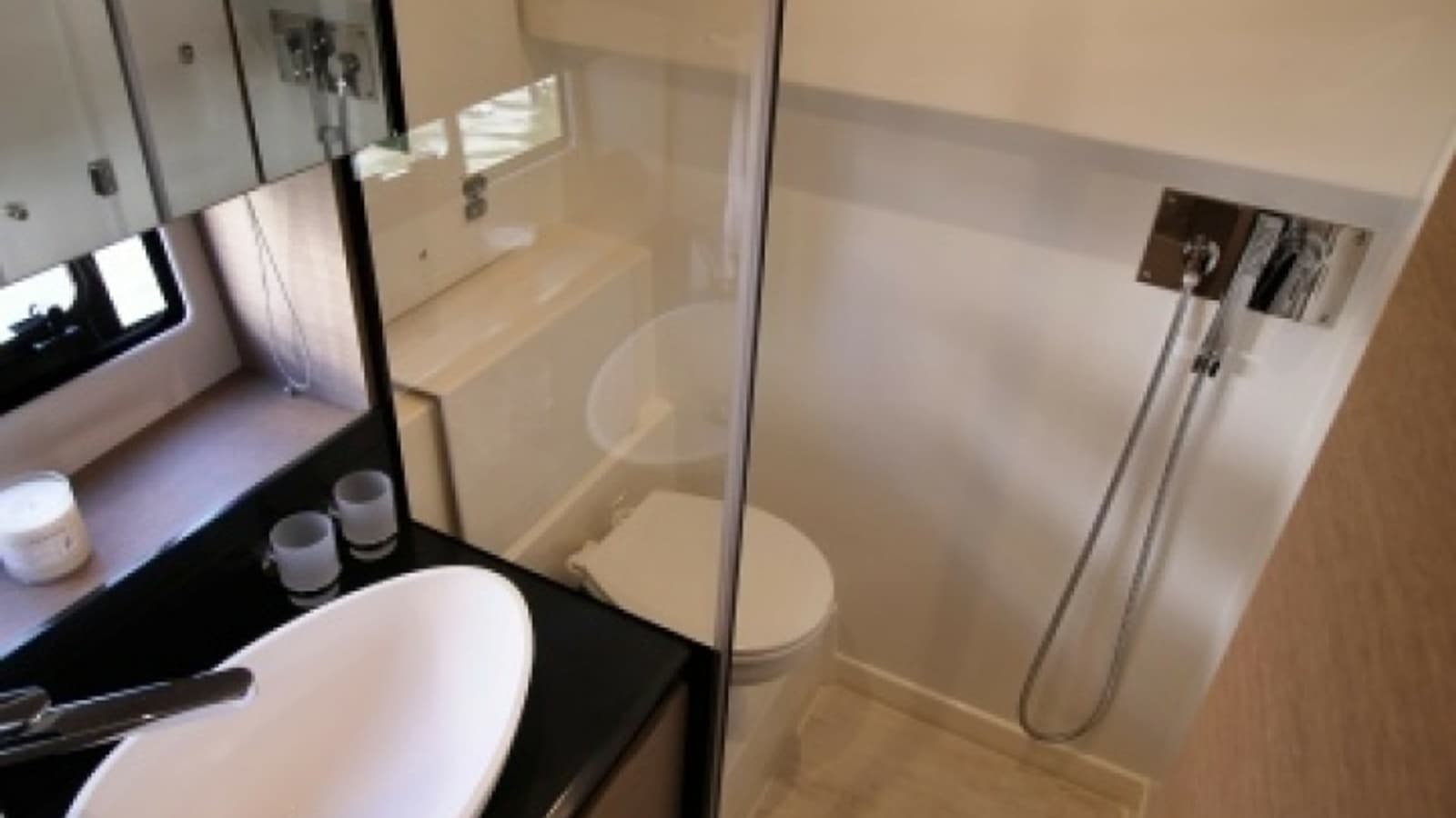 2018 Prestige 460 S