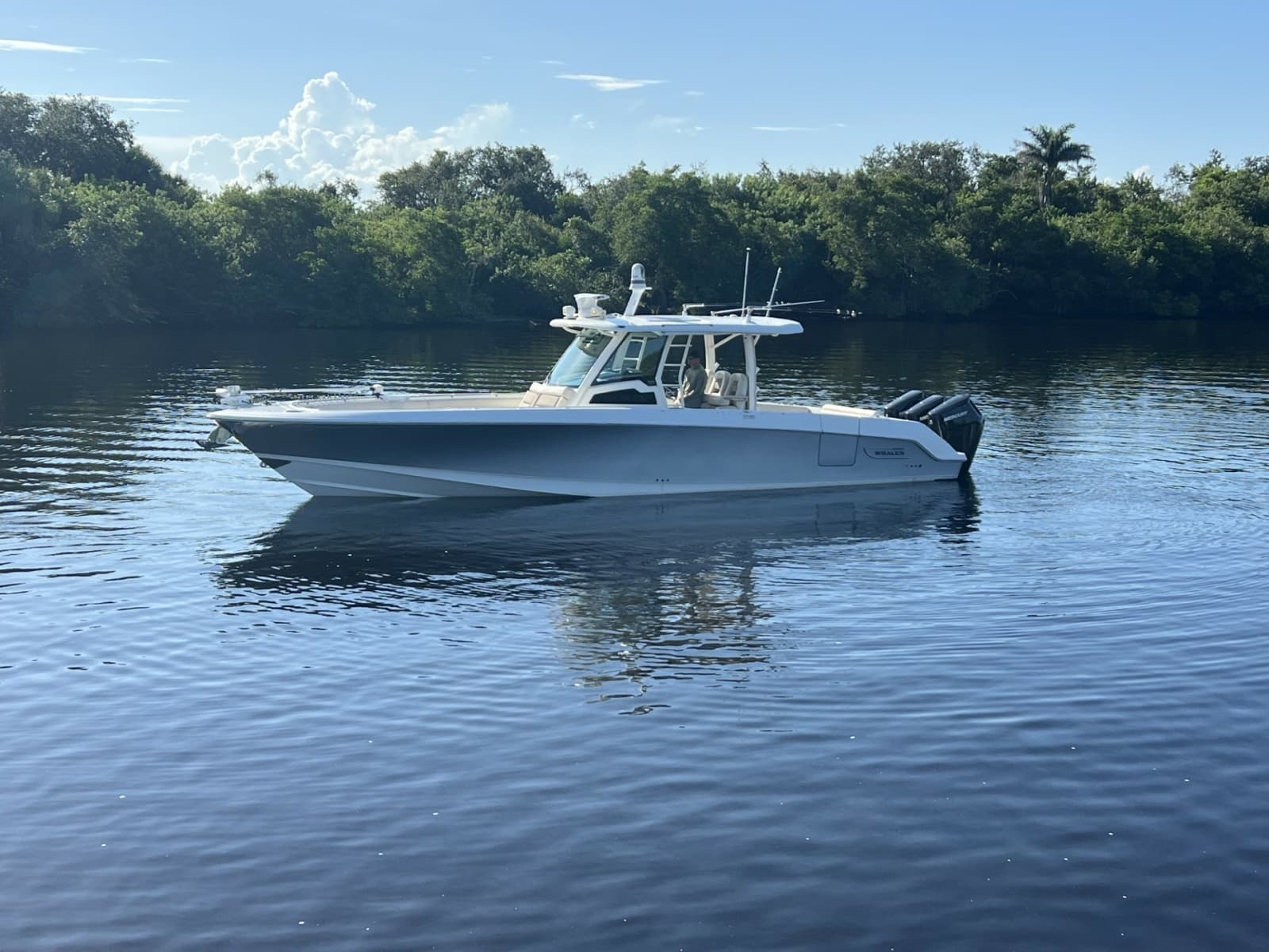 2017 Boston Whaler 380 Outrage