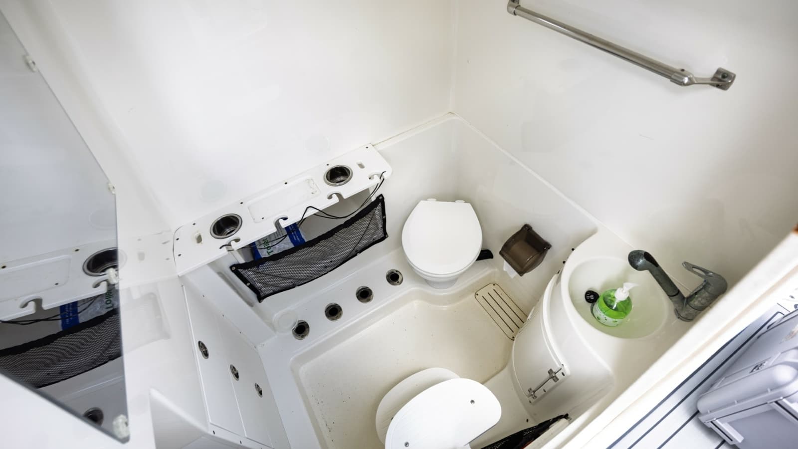 Compact Marine Head Compartment