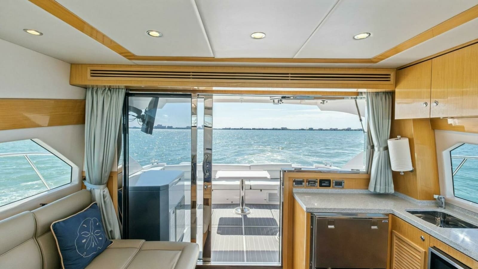 2018 Outboard Express Catamaran 47