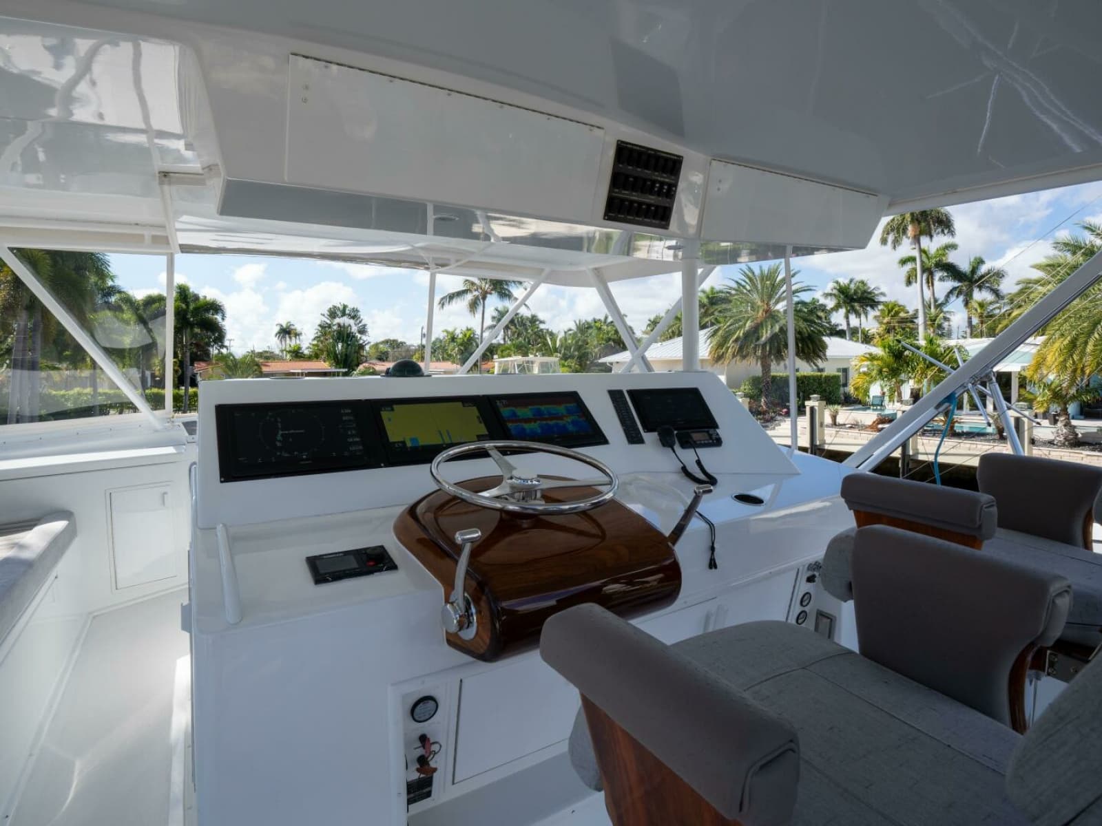 Viking 58 BAREFOOT - Helm