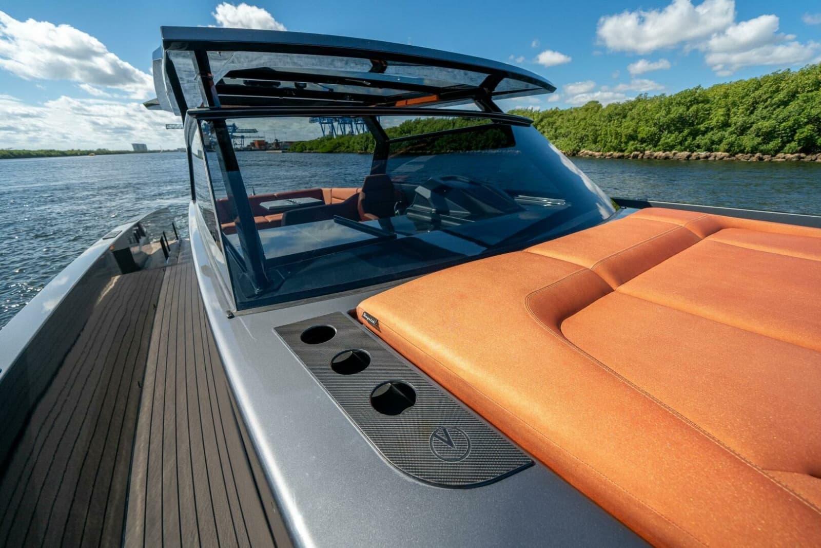 2022 Vanquish Yachts VQ45
