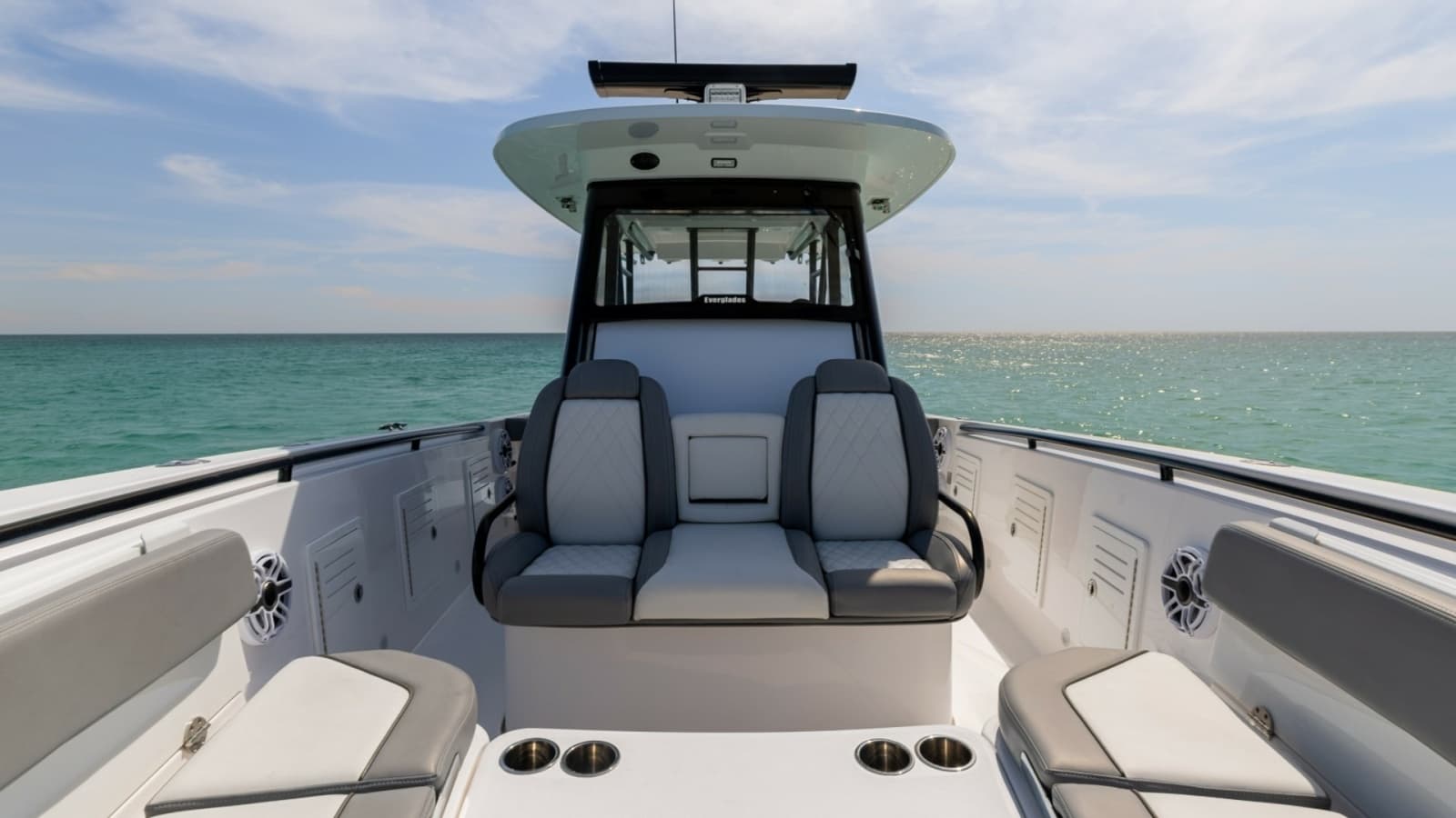 2023 Everglades 365 CC-