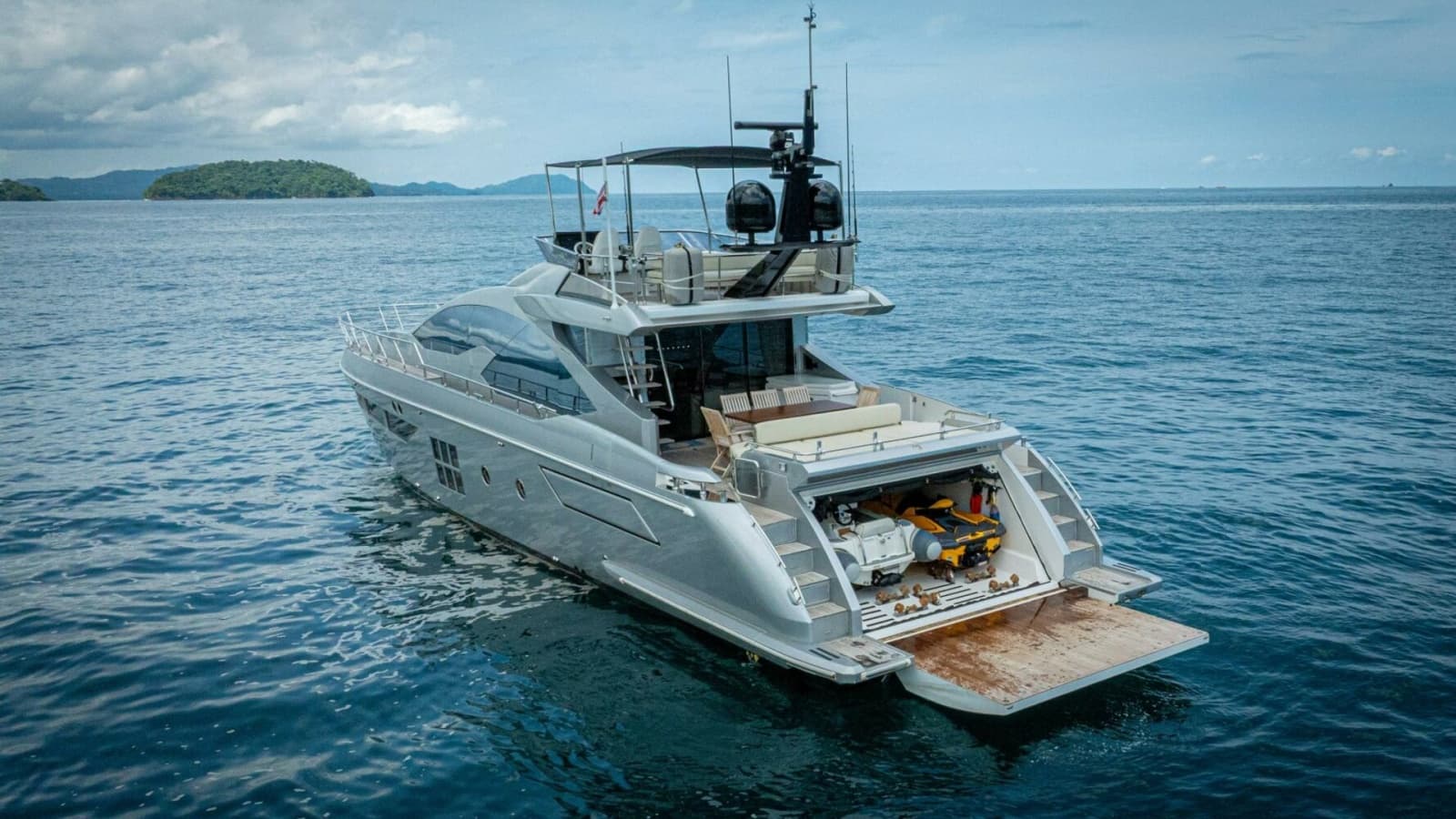 2017 Azimut 77 "Carpe Diem"