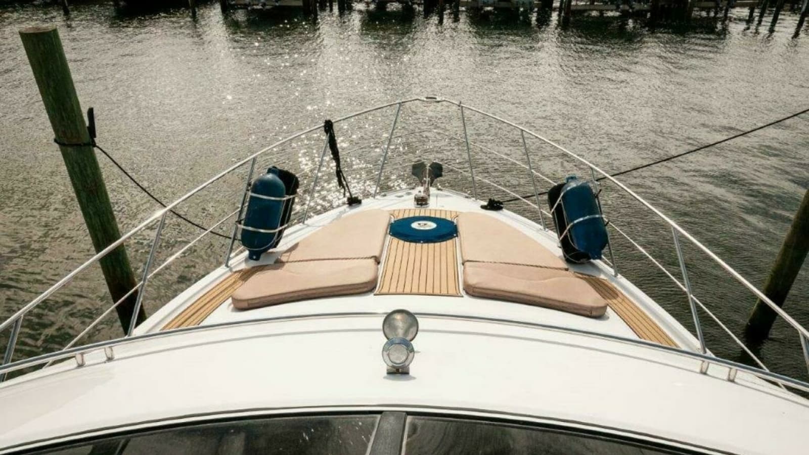 2002 Carver 444 CPMY- Graham's Enterprise