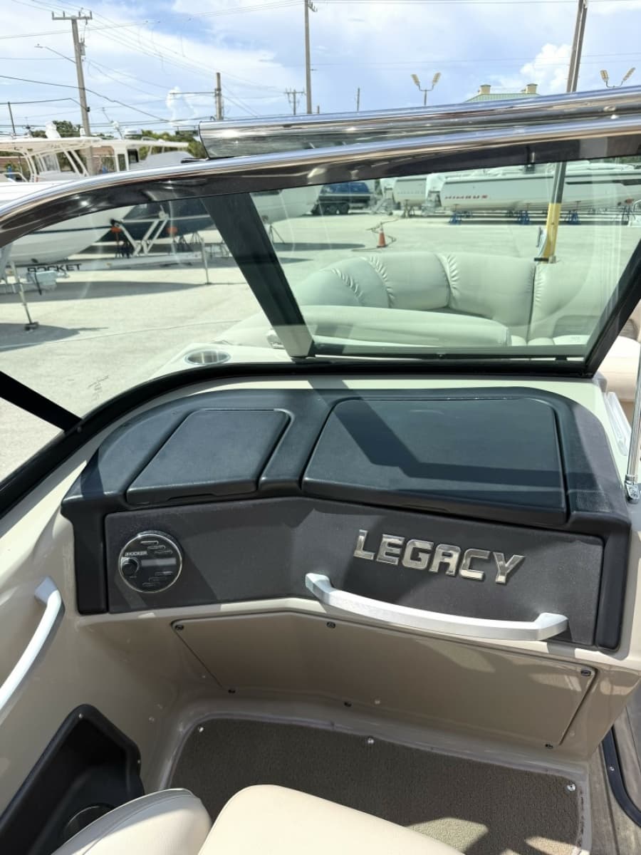 2017 Manitou Legacy 250