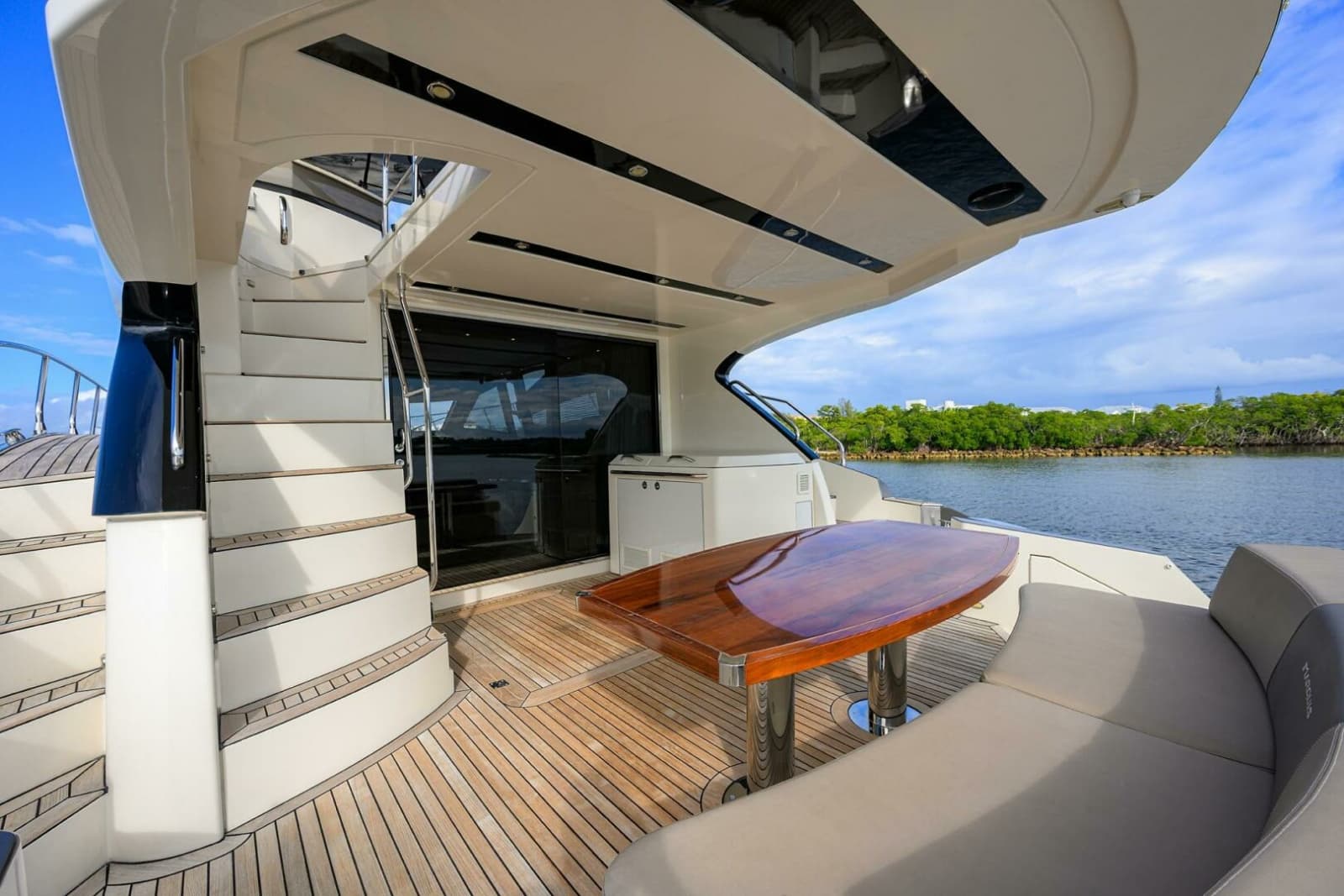 Marquis 66 ANDIAMO - Aft Deck