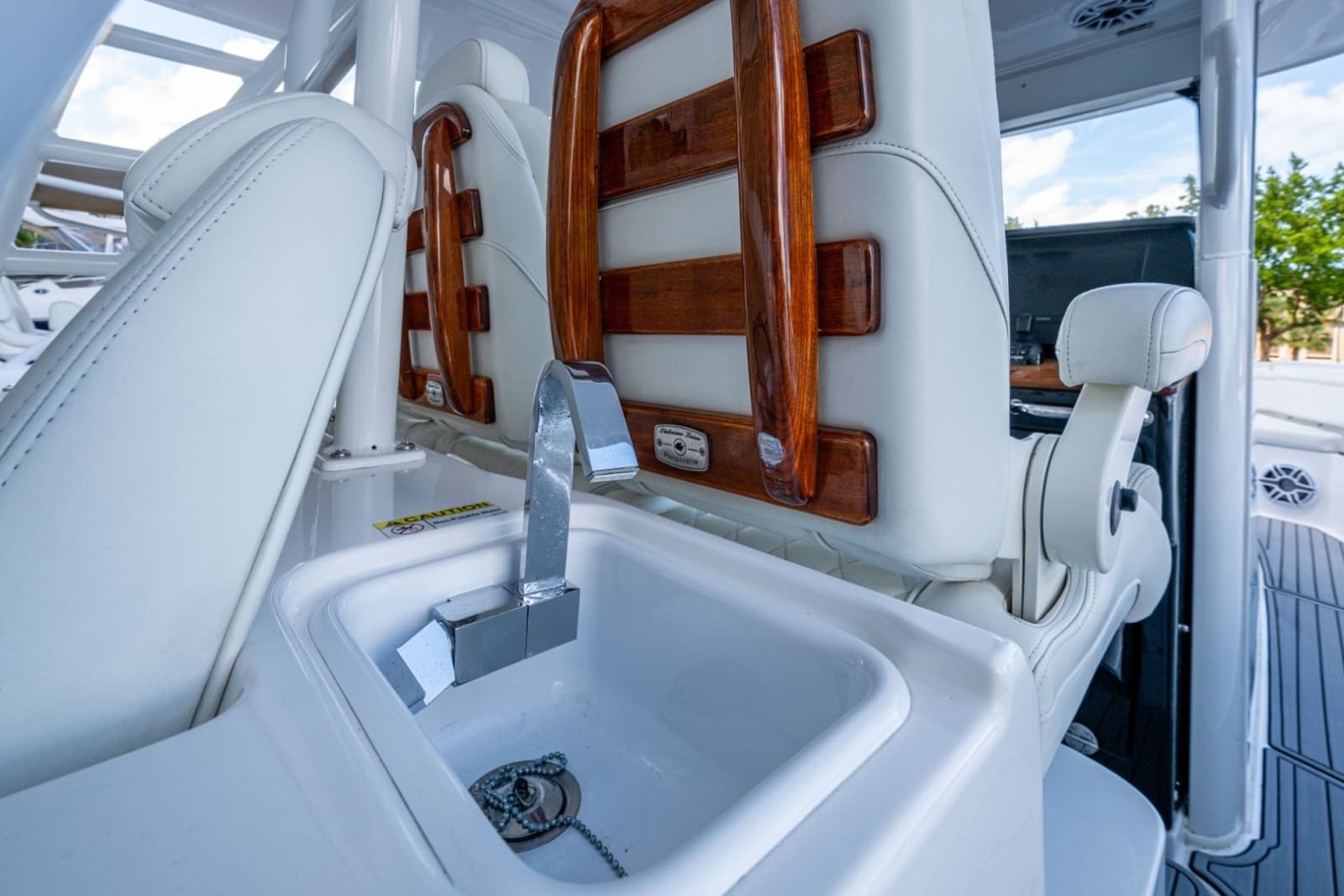 2020 Everglades 395 Center Console