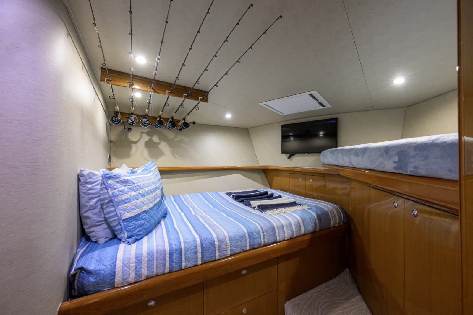 2002 Viking 61 Convertible