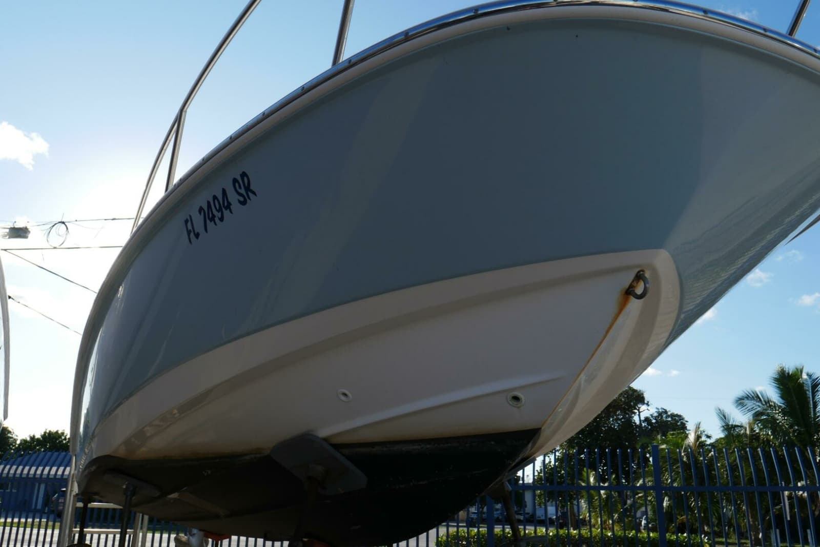 Boston Whaler 31 - CHUCK - Starboard Bow Profile