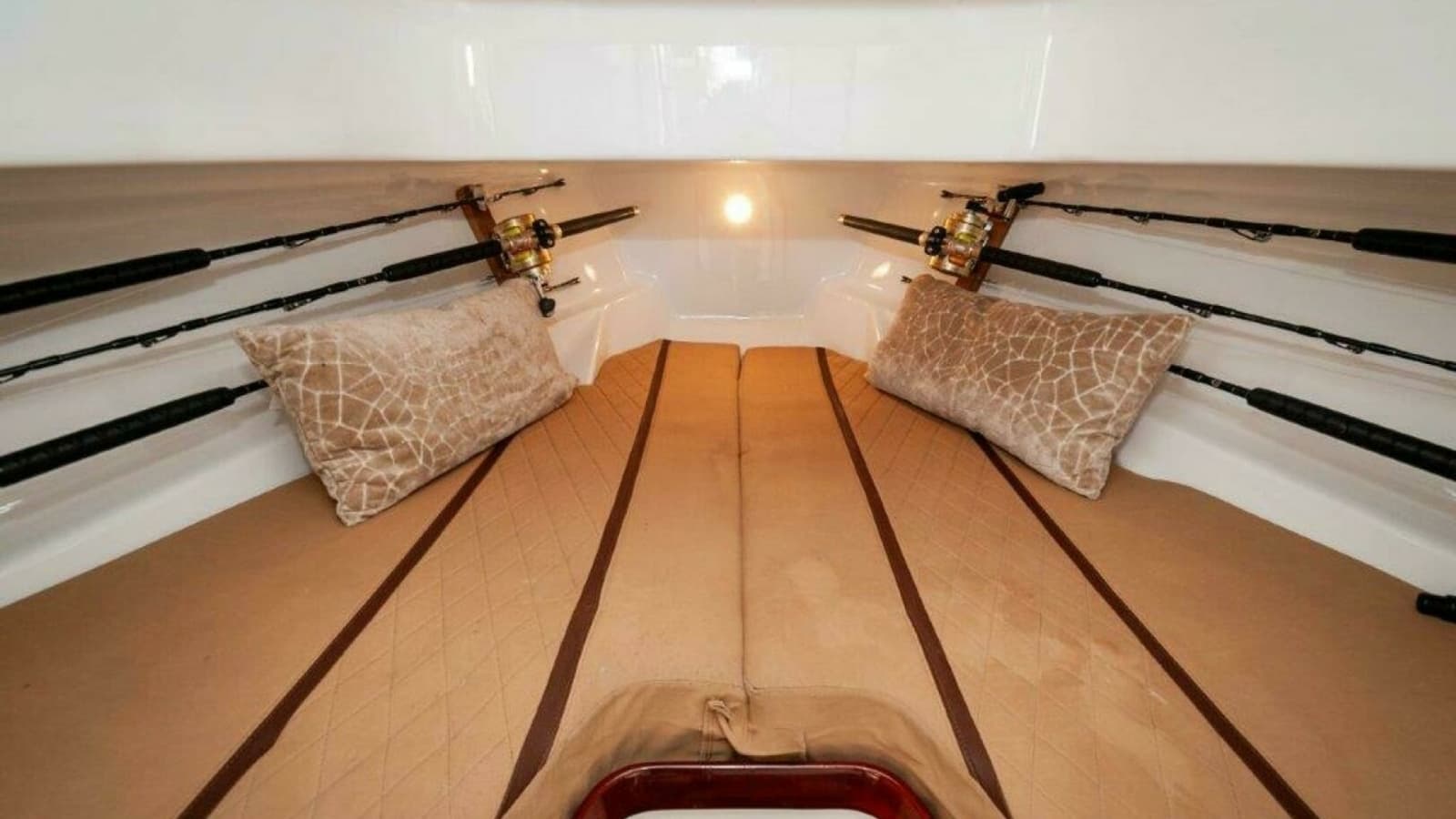 2024 Maverick Yachts Costa Rica 36 Walkaround- GAME ON- Berth