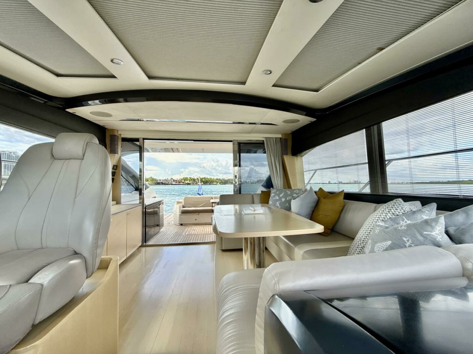 Princess 58 - IL CAPO -Salon