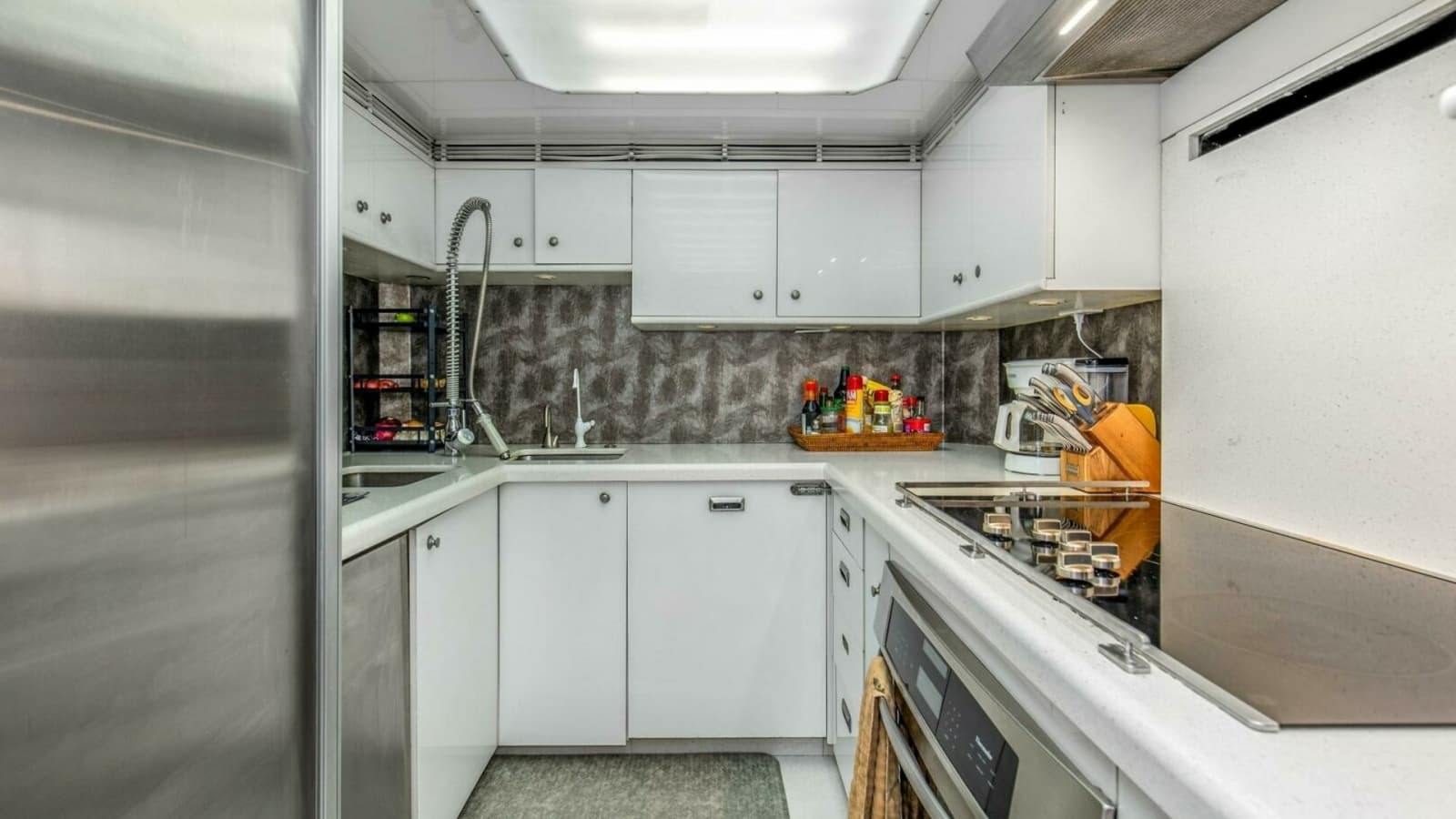 1989 116' Feadship - Boss - Galley Sport Fisher-