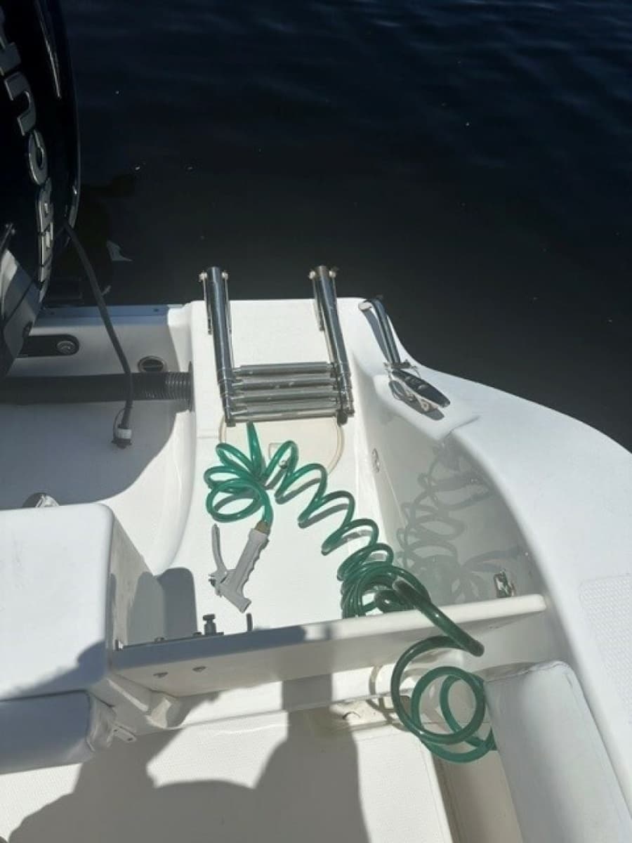 2018 Mako 284