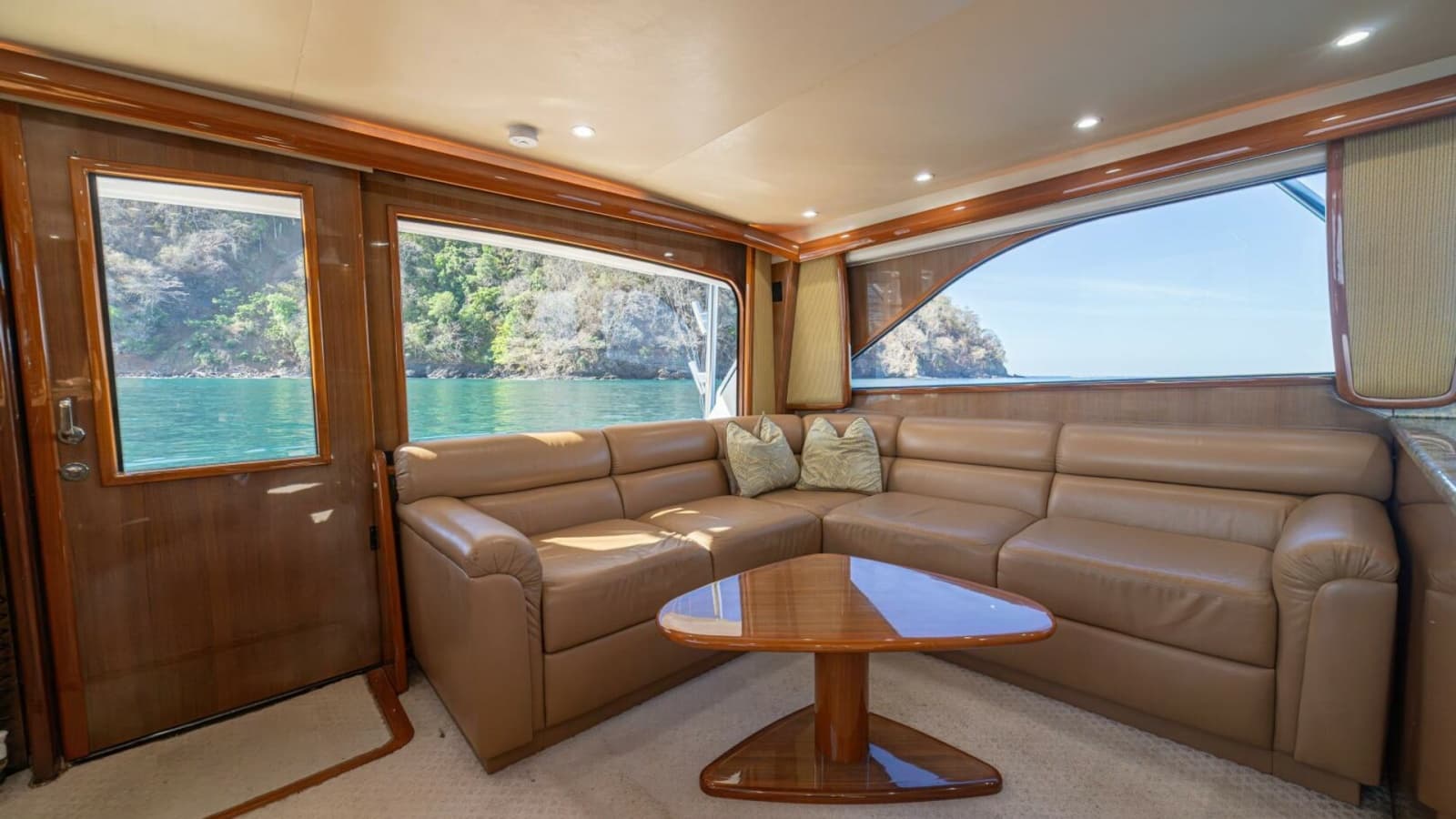 2006 Viking 56 "Scandaloso"