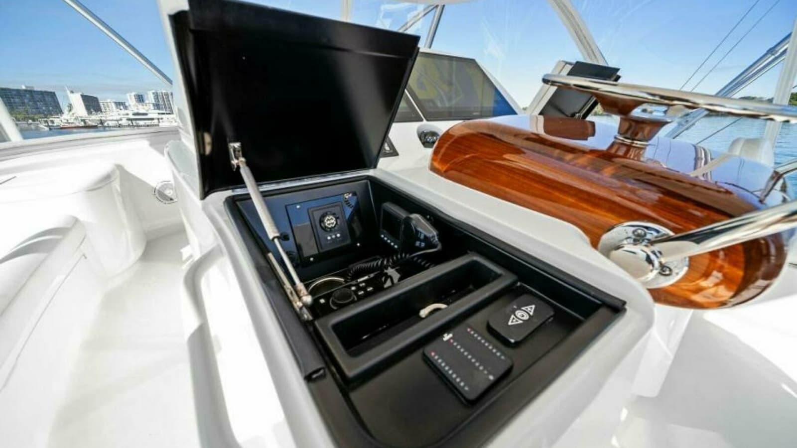 2016 Viking 55 Convertible DONE PICKIN