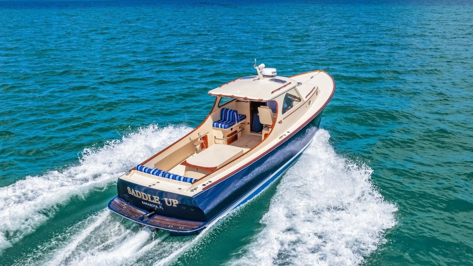 1998 36 Hinckley Picnic Boat Running Shot