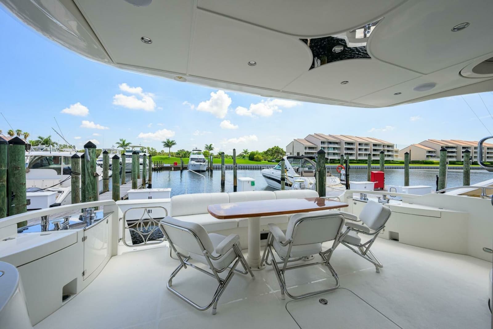 2005 Marquis 65 Motor Yacht