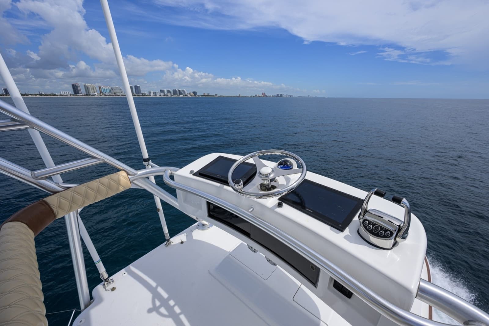 2002 Viking 61 Convertible