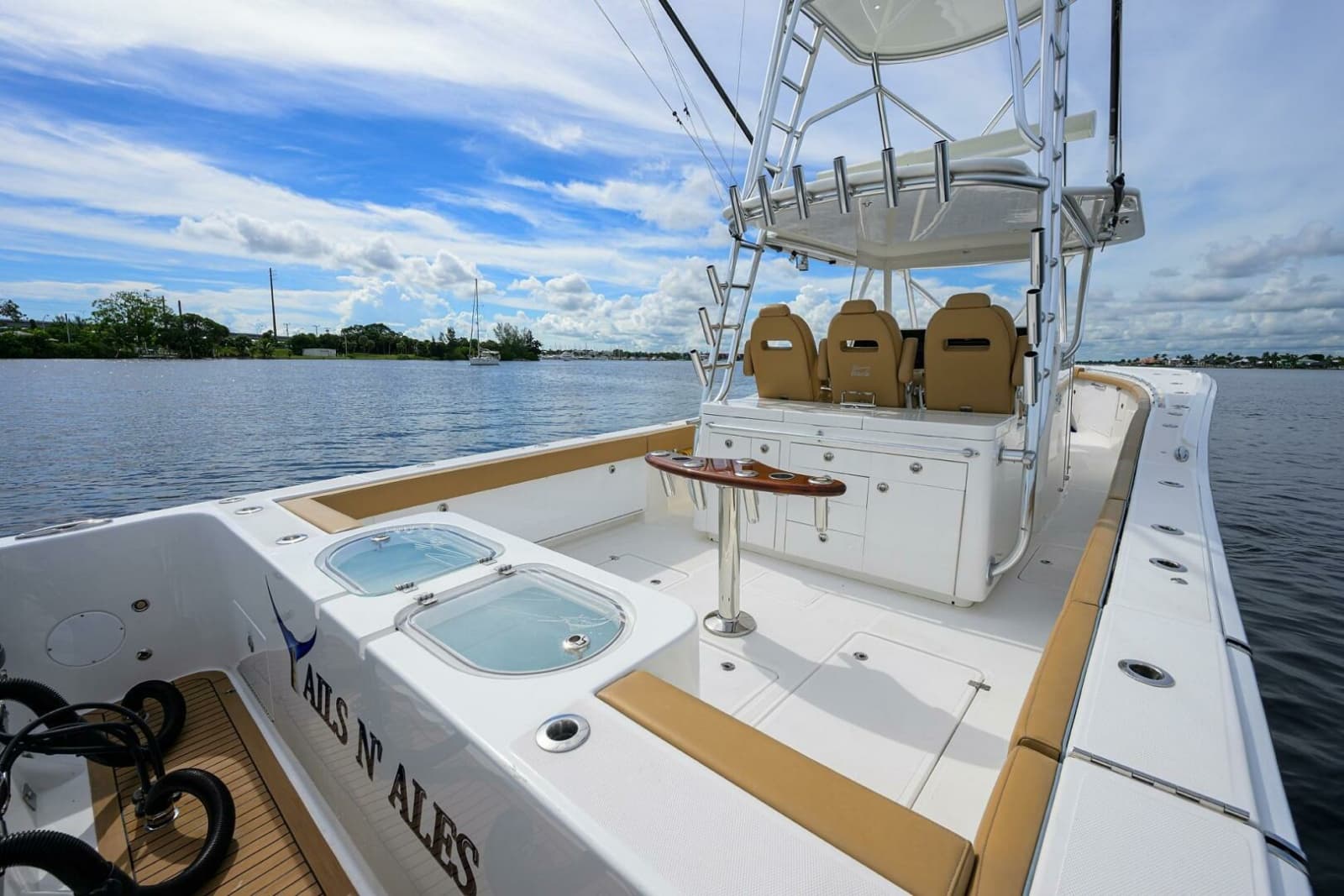 2018 Buddy Davis 42 Center Console - Cockpit