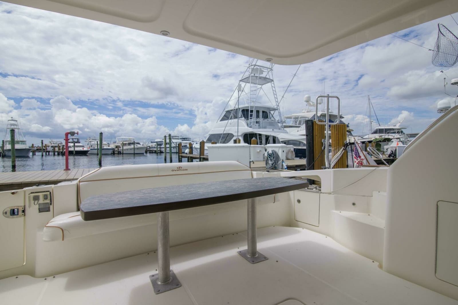 Silverton 52 - Immersed -