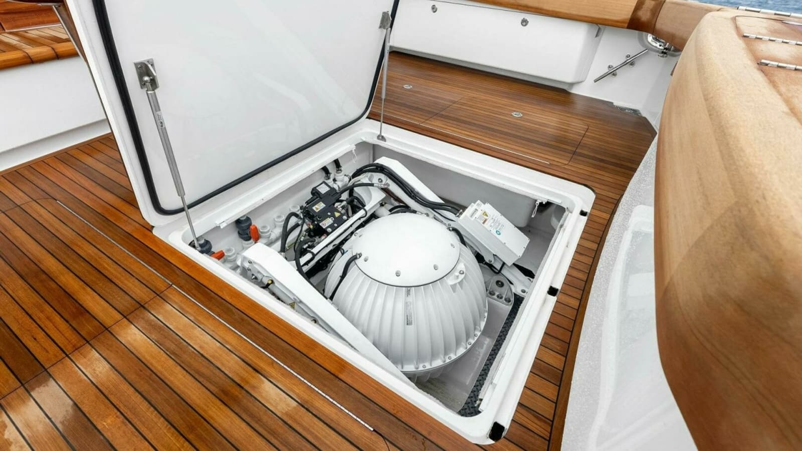 2022 Viking 68 Enclosed Bridge- PIPE DREAM- Seakeeper