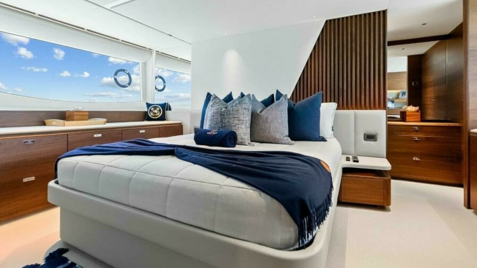 2024 Princess Y72 Motor Yacht