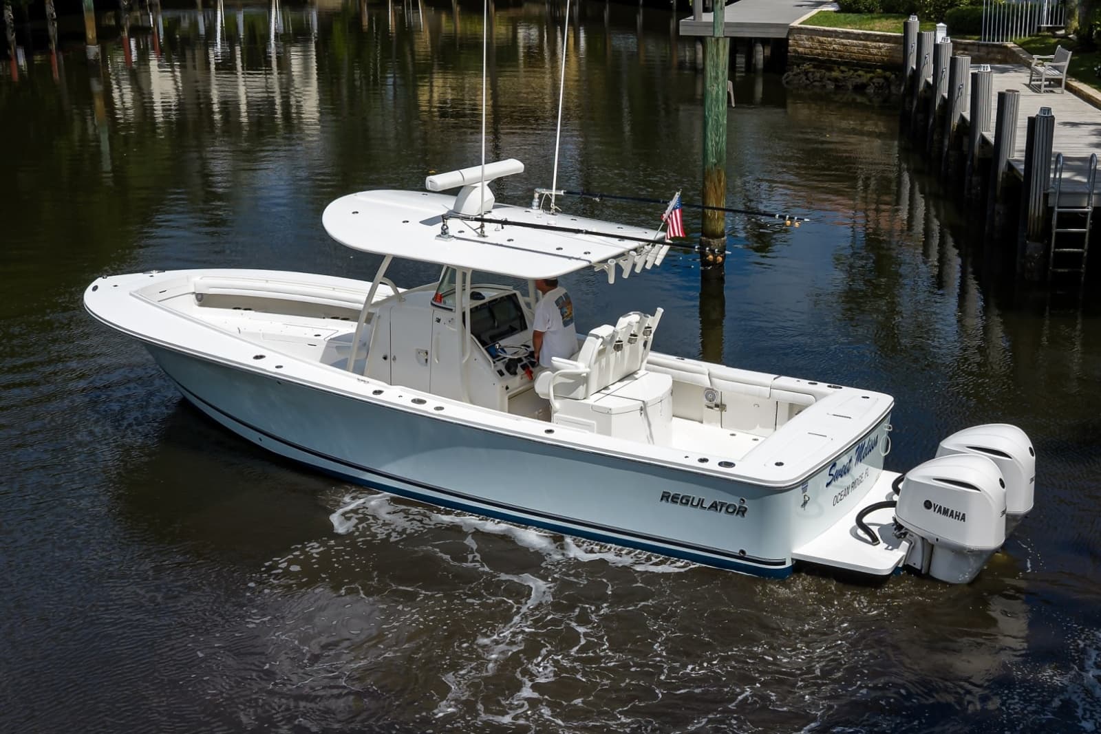 Regulator 31- Sweet Melissa - Exterior profile
