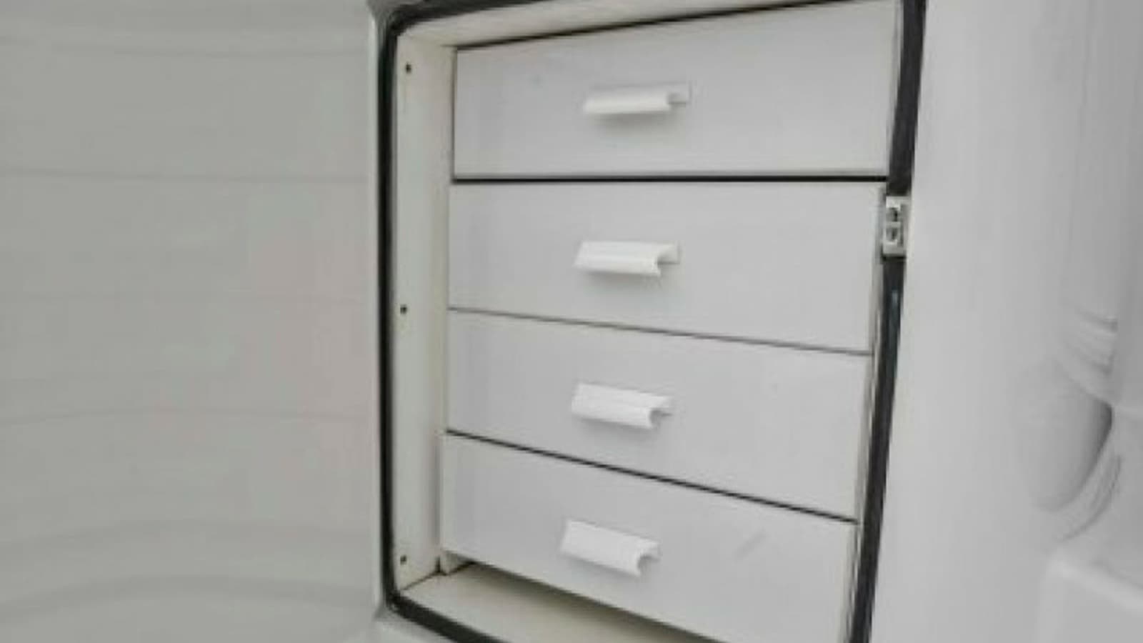 Exterior Storage Compartment with Drawers