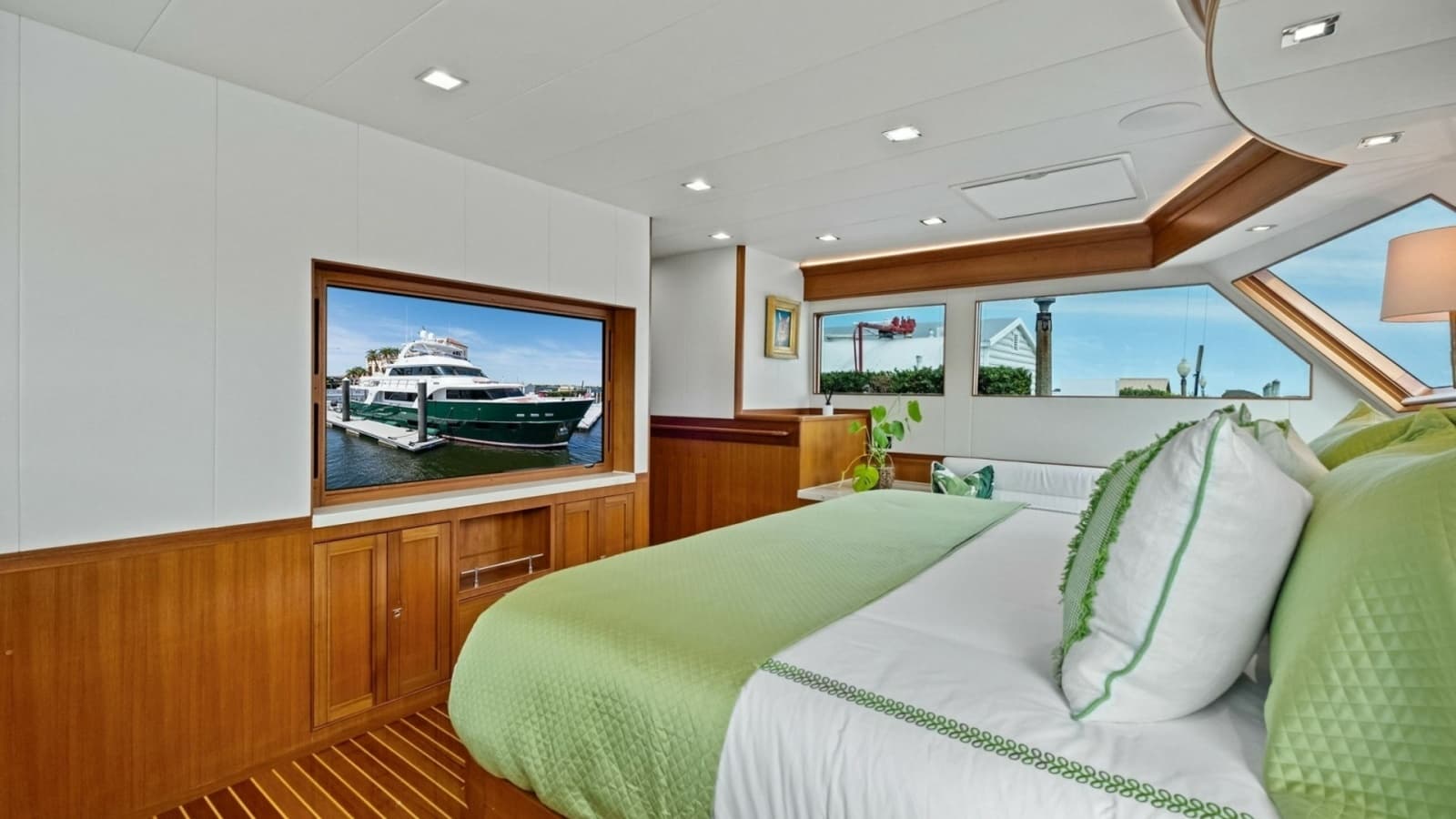 2024 Marlow 90 V - Artemis II