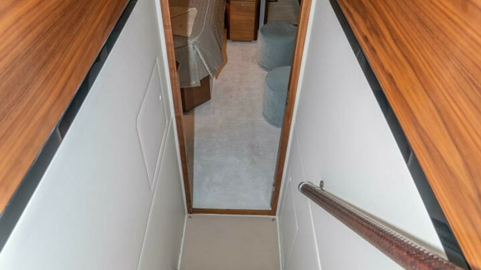 2025 Viking 90C "Zatara"