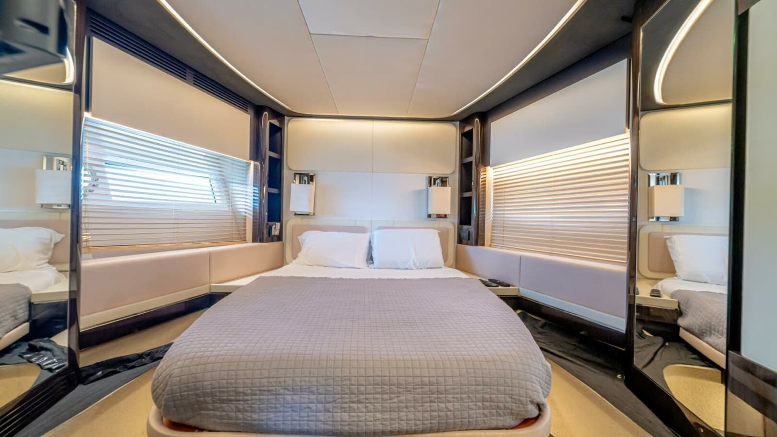 2017 Azimut 77 "Carpe Diem" - Stateroom