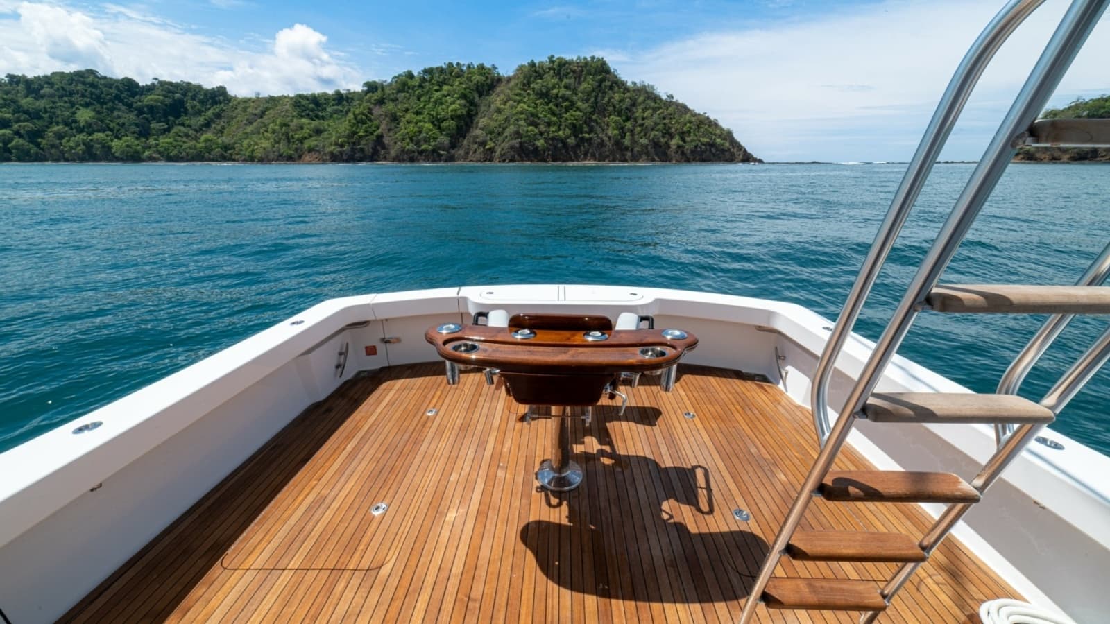 2023 Viking 46 Billfish Cockpit