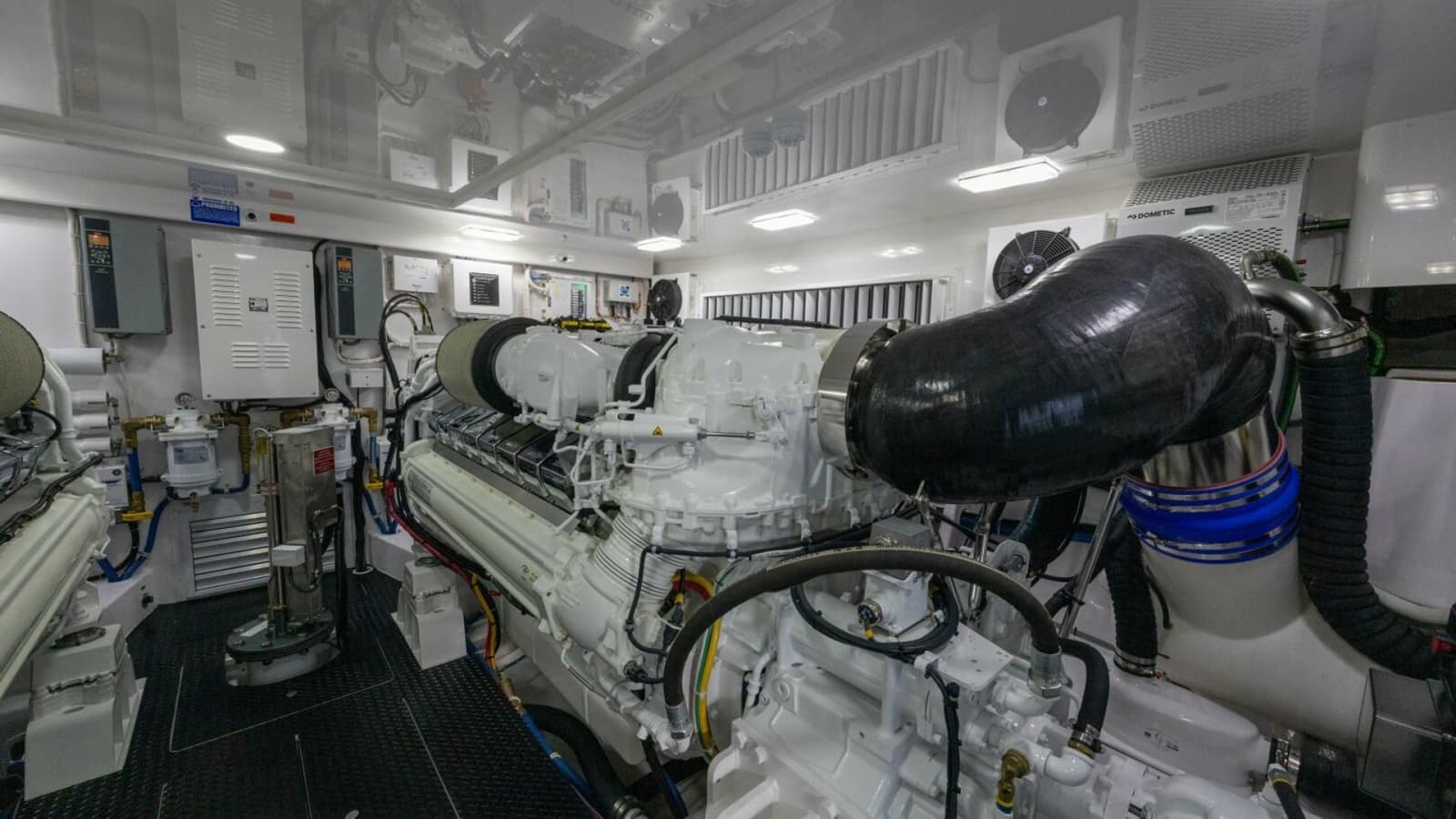 2025 82 Viking Convertible Boujie Engine Room (5)