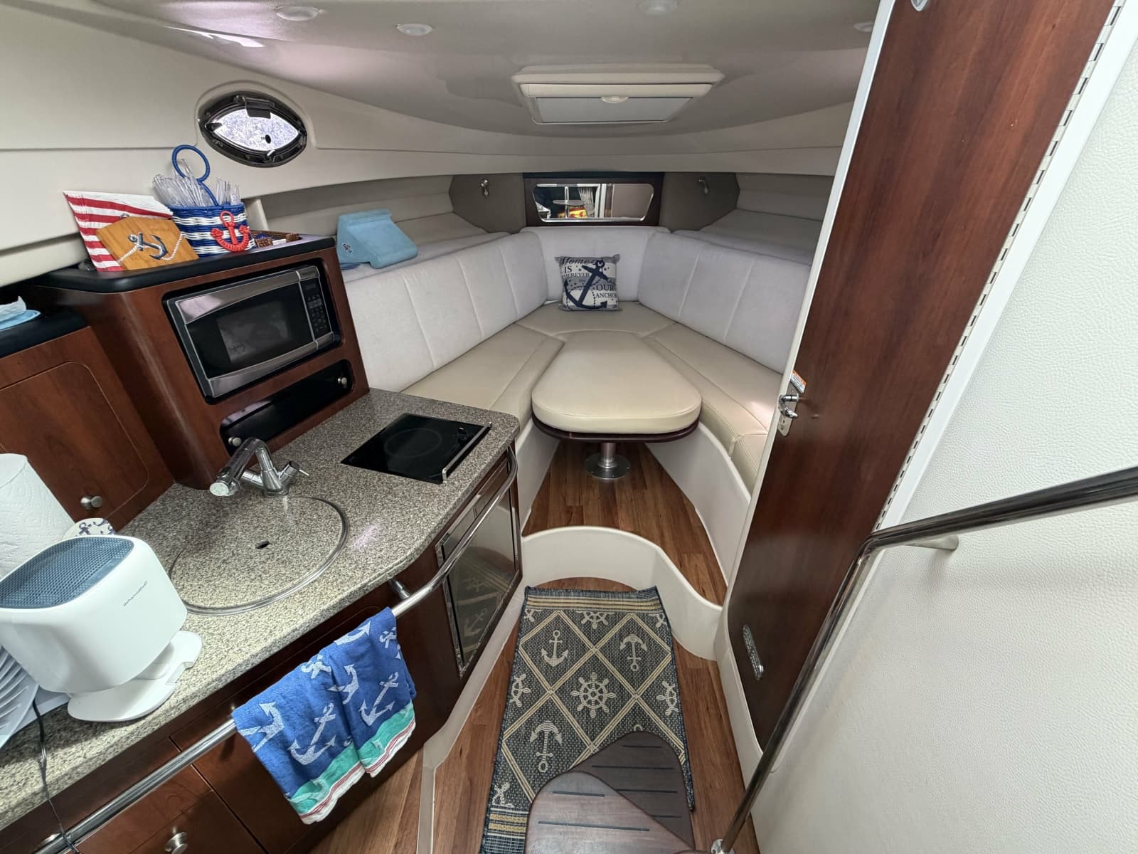 2016 Robalo R305