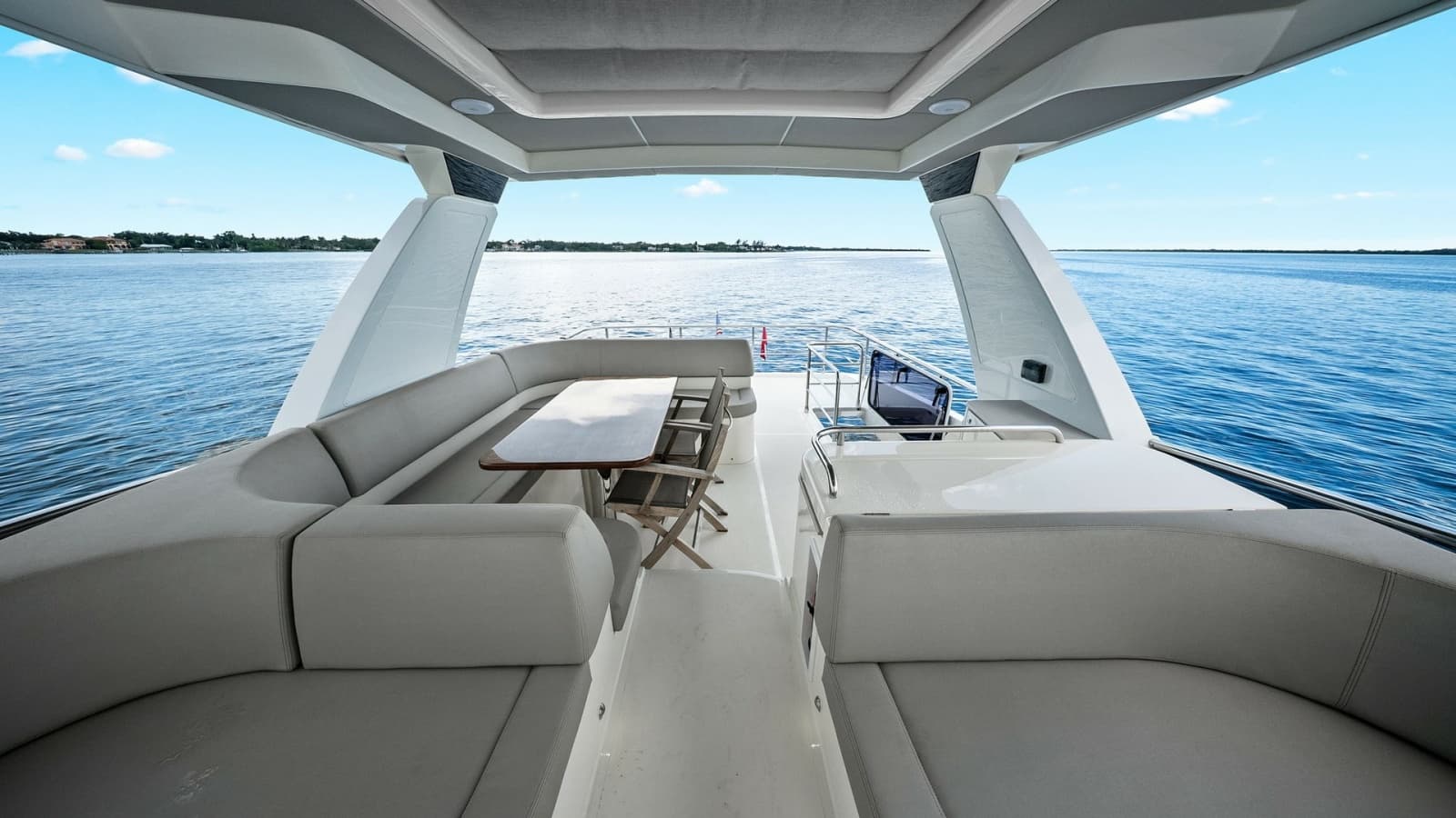 Spacious Flybridge with Seating Area