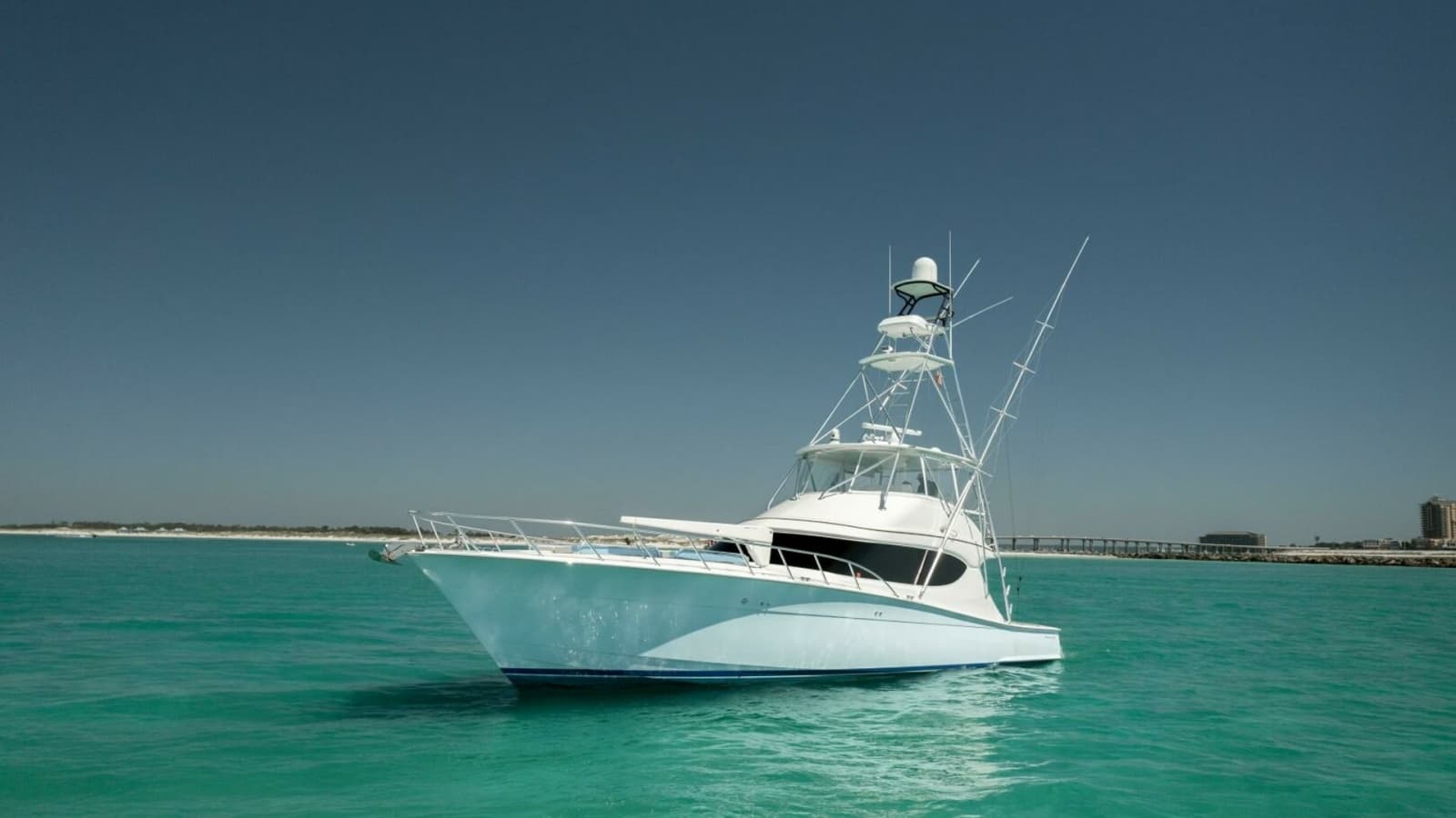2016 Hatteras GT60 KNOT ON CALL Port Bow
