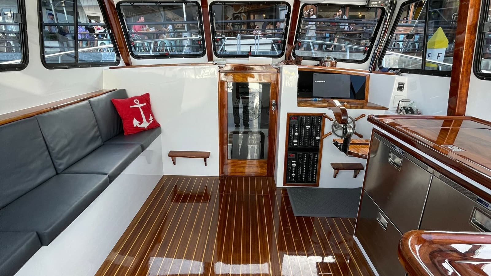 2019 Donelle 35 Flybridge Sportfish "BEAR FLAG 3.0" - Flybridge Salon with Helm Station