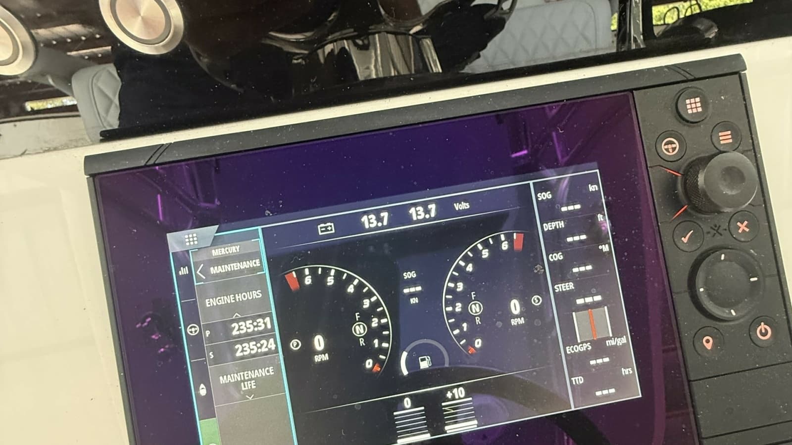 5_2851359_2025_29_valhalla_boatworks_v_29_gunpowder_engine_gauges