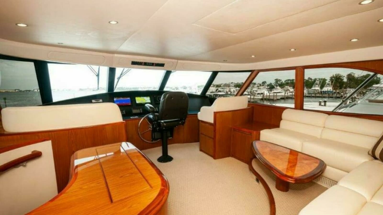 2012 76 Viking Sky Bridge Barefoot Drive Flybridge (3)