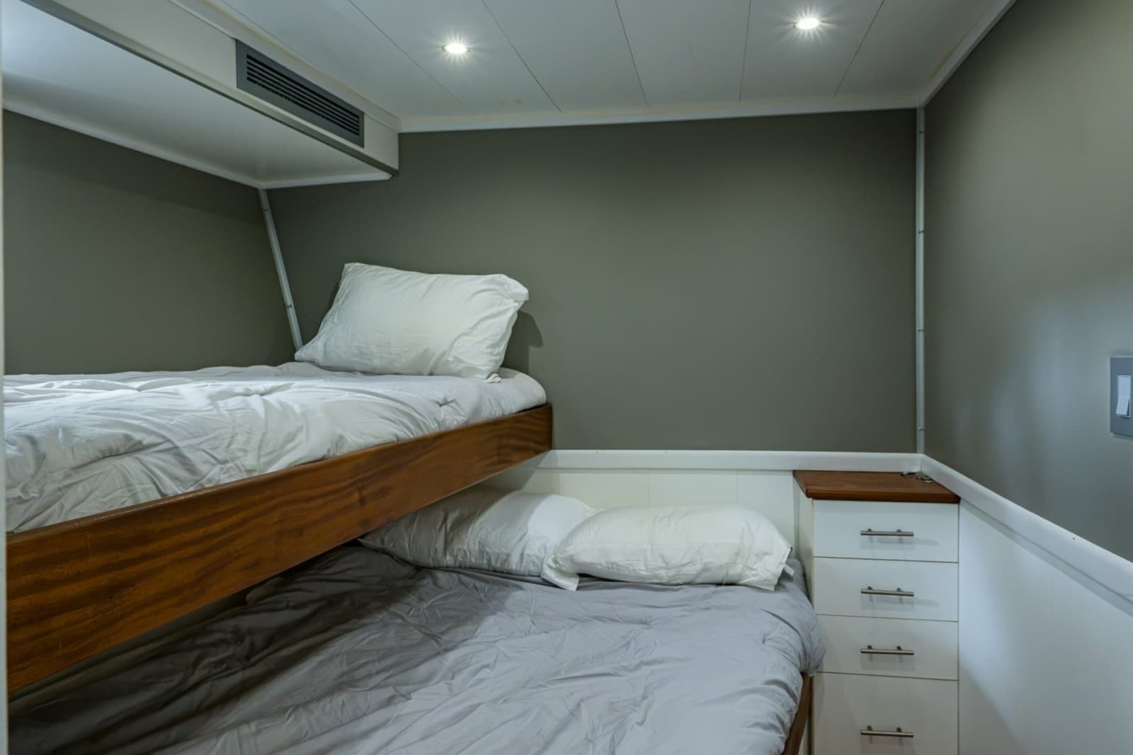 2013 Ocean Voyager 95 Expedition